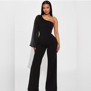 Fashion Nova One Shoulder Jumpsuit Size: L worn once